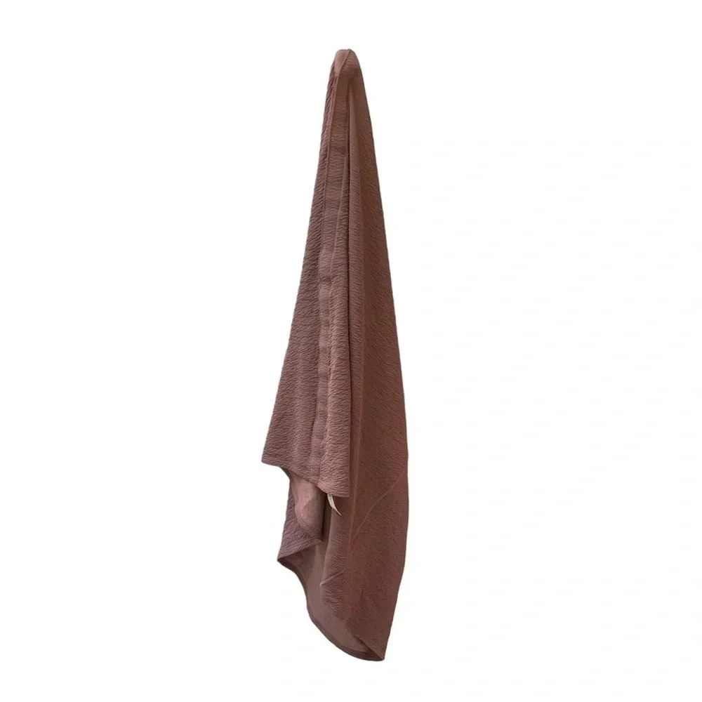Lululemon Textured Snap  Up Scarf
